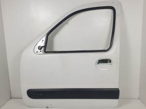 #569324 PUERTA DELANTERA IZQUIERDA