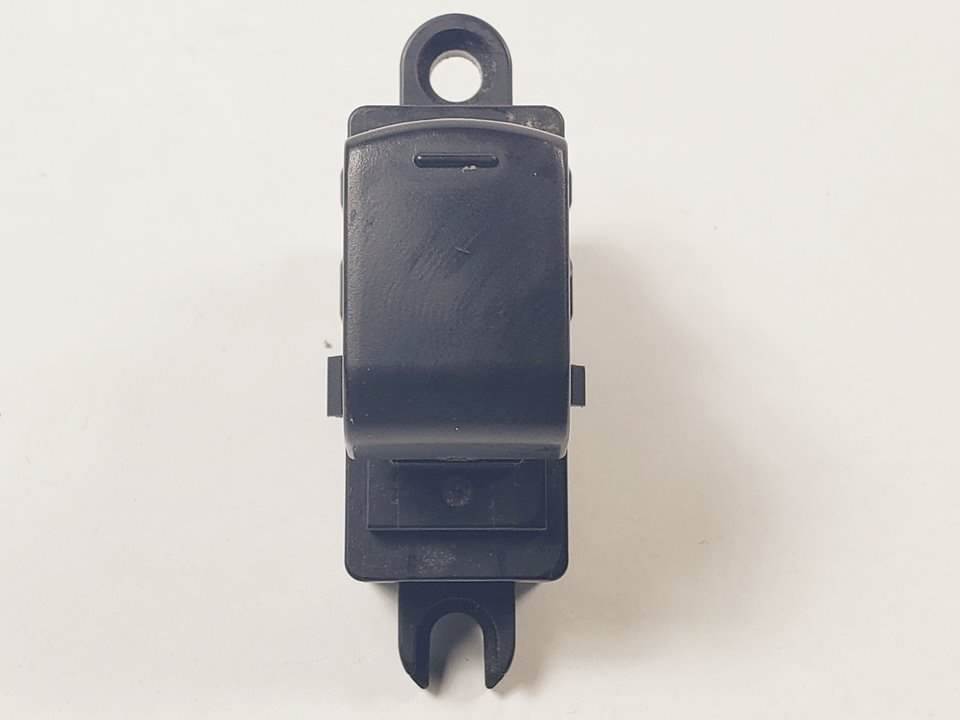 MANDO ELEVALUNAS TRASERO DERECHO - 25411BR00A - NISSAN - QASHQAI+2 (JJ10)