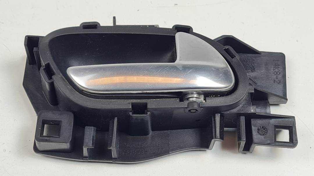 MANETA INTERIOR DELANTERA DERECHA