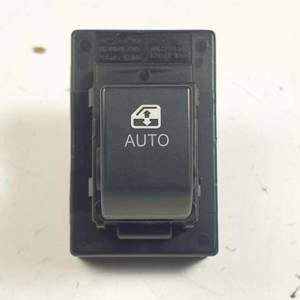 #3158778 MANDO ELEVALUNAS TRASERO DERECHO