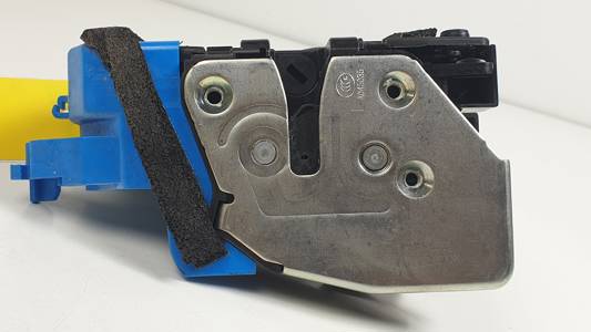 #1340408 CERRADURA PUERTA TRASERA IZQUIERDA