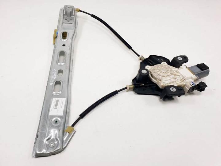 #1160952 ELEVALUNAS DELANTERO DERECHO