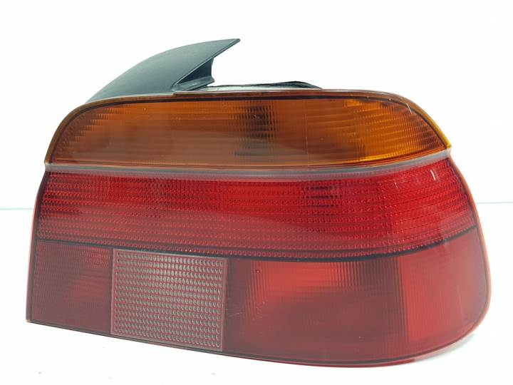 PILOTO TRASERO DERECHO - BMW - #821019