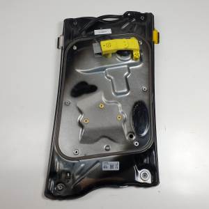 #3168932 ELEVALUNAS DELANTERO DERECHO