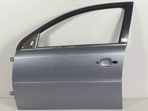 #1068302 PUERTA DELANTERA IZQUIERDA