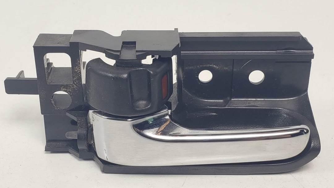 MANETA INTERIOR DELANTERA IZQUIERDA