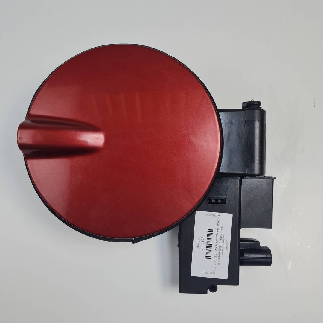 #3259057 TAPA EXTERIOR COMBUSTIBLE