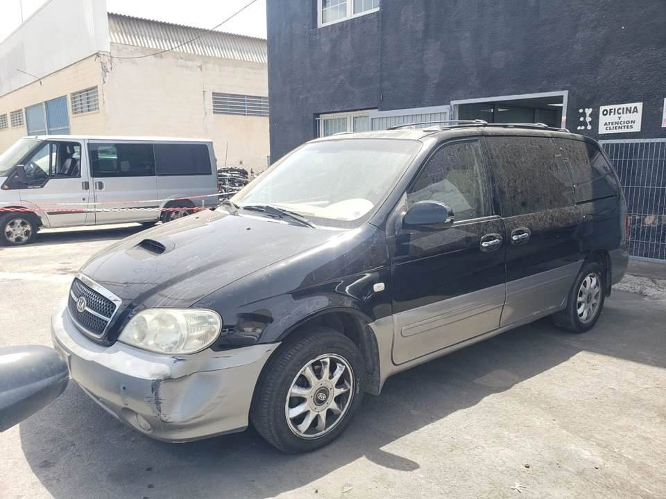 KIA CARNIVAL II (2001 - 2006)