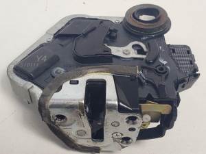 CERRADURA PUERTA TRASERA IZQUIERDA - TOYOTA - #1321456