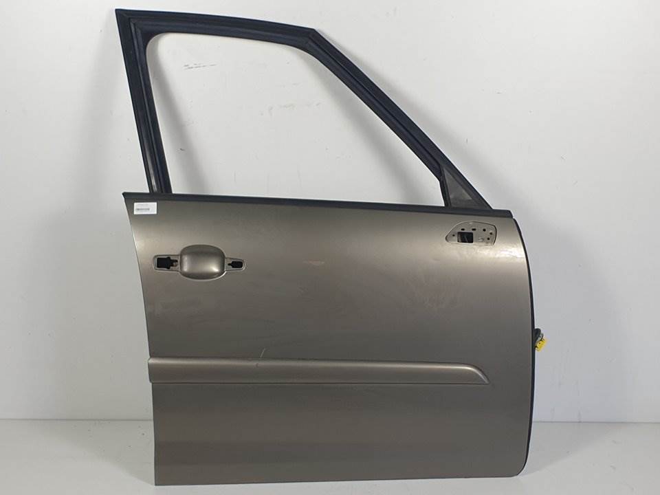 #1039719 PUERTA DELANTERA DERECHA