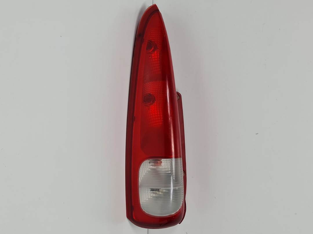 #244891 PILOTO TRASERO IZQUIERDO