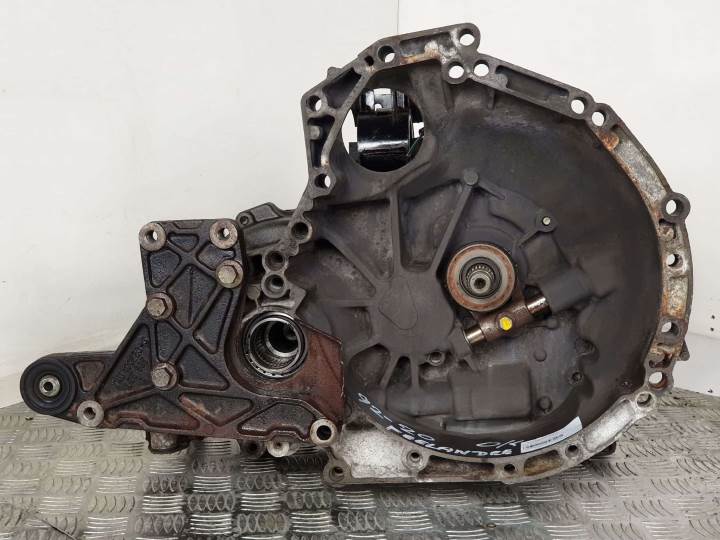 #130922 CAJA CAMBIOS