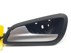 #3058463 MANETA INTERIOR DELANTERA IZQUIERDA