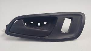 #1392149 MANETA INTERIOR DELANTERA IZQUIERDA