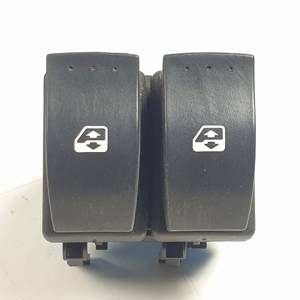 #3233377 MANDO ELEVALUNAS DELANTERO IZQUIERDO