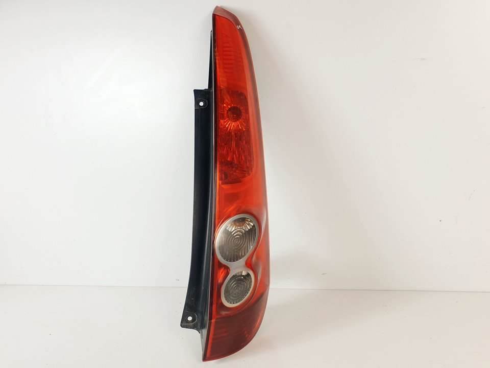 #1185559 PILOTO TRASERO DERECHO