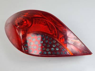 #3235277 PILOTO TRASERO IZQUIERDO