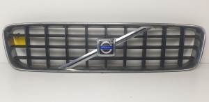 REJILLA DELANTERA - VOLVO - #1450932