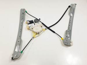 #3127923 ELEVALUNAS DELANTERO DERECHO