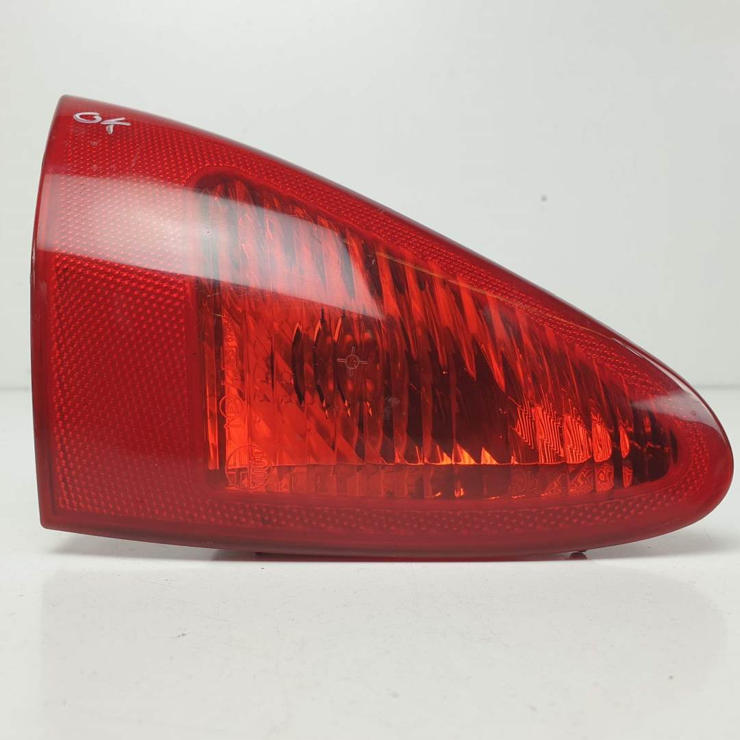 PILOTO TRASERO IZQUIERDO INTERIOR - 46556346 - ALFA ROMEO - 147 (190)