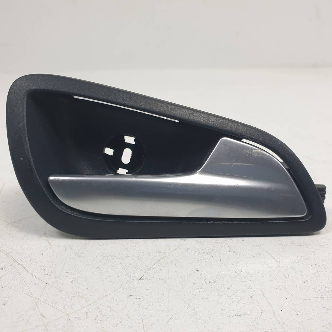 #3353522 MANETA INTERIOR DELANTERA DERECHA