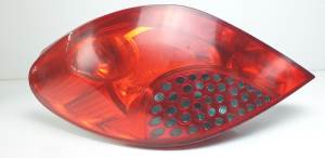 #3007588 PILOTO TRASERO IZQUIERDO