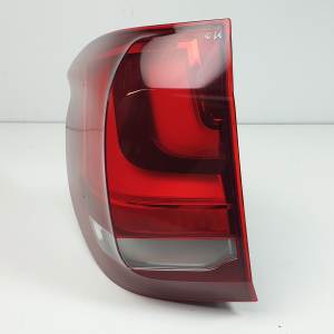 #3112486 PILOTO TRASERO IZQUIERDO