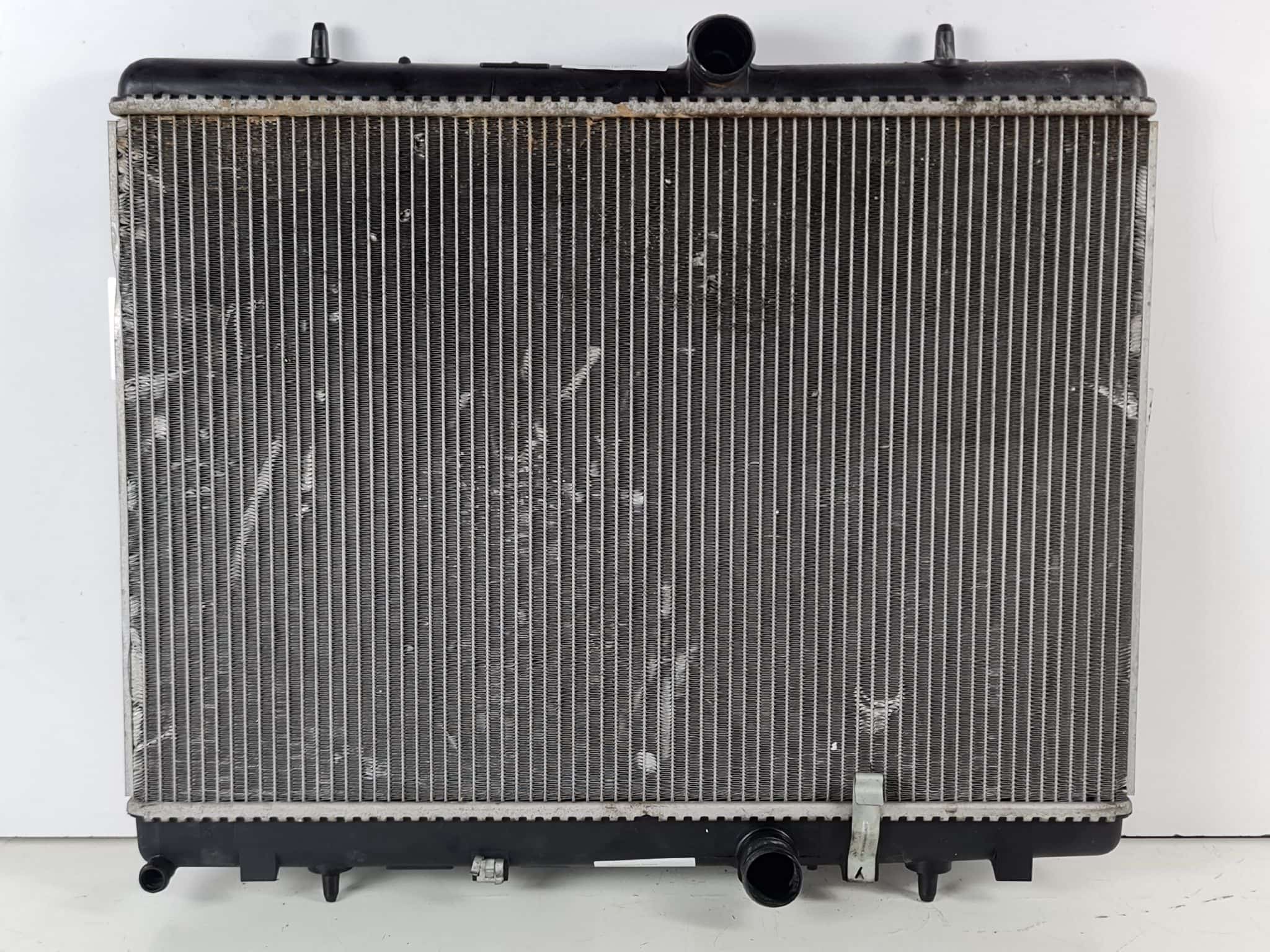 #180109 RADIADOR AGUA