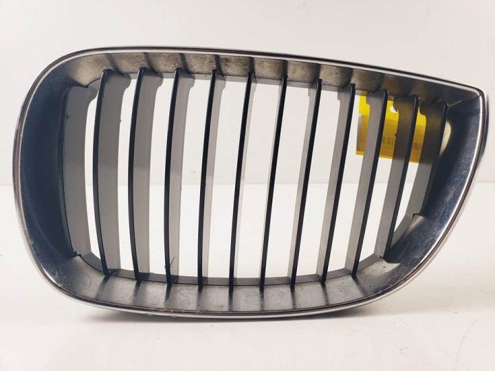 #1302421 REJILLA DELANTERA