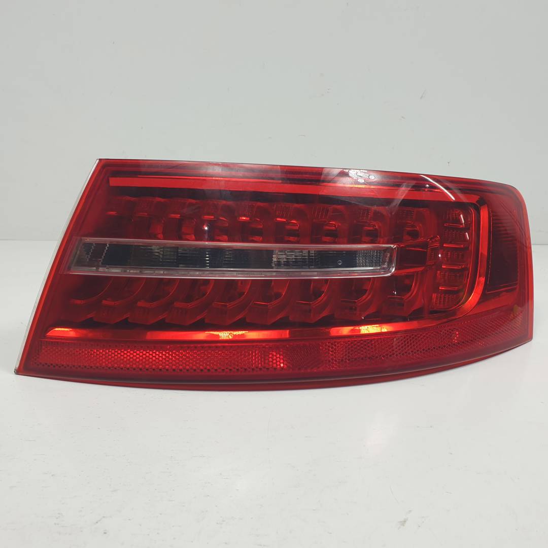 #3416554 PILOTO TRASERO DERECHO