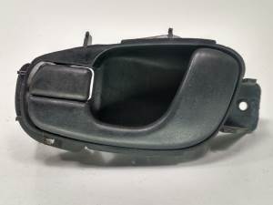 MANETA INTERIOR DELANTERA IZQUIERDA - DAEWOO - #422474