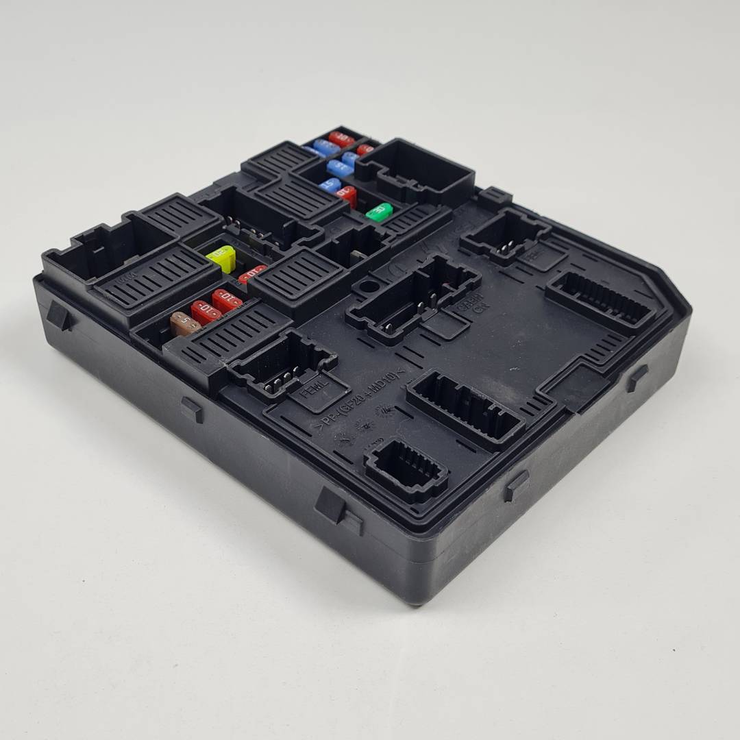 #3483554 CAJA RELES / FUSIBLES