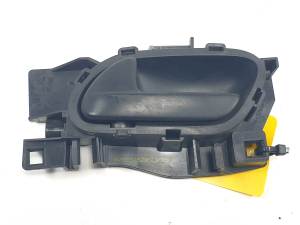 #3142965 MANETA INTERIOR DELANTERA IZQUIERDA