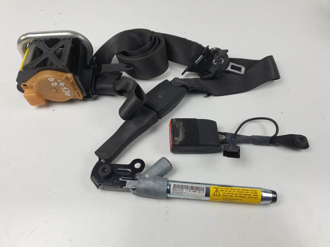 CINTURON SEGURIDAD DELANTERO DERECHO - 13303851 - OPEL - INSIGNIA BERLINA