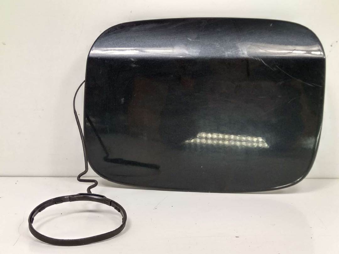 TAPA EXTERIOR COMBUSTIBLE - LEXUS - #420461