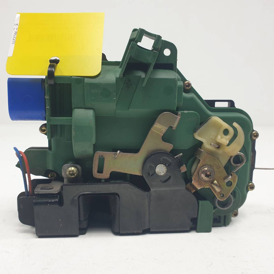 CERRADURA PUERTA DELANTERA DERECHA