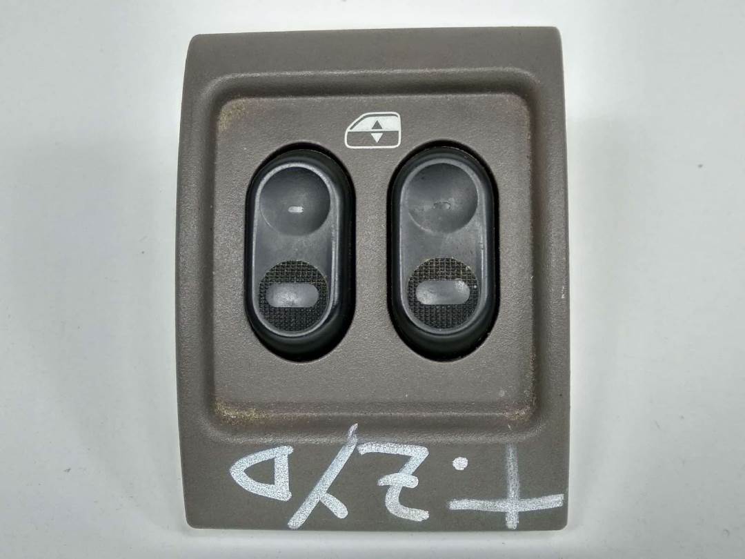 MANDO ELEVALUNAS TRASERO IZQUIERDO - 74675574 - CHRYSLER - PT CRUISER (PT)