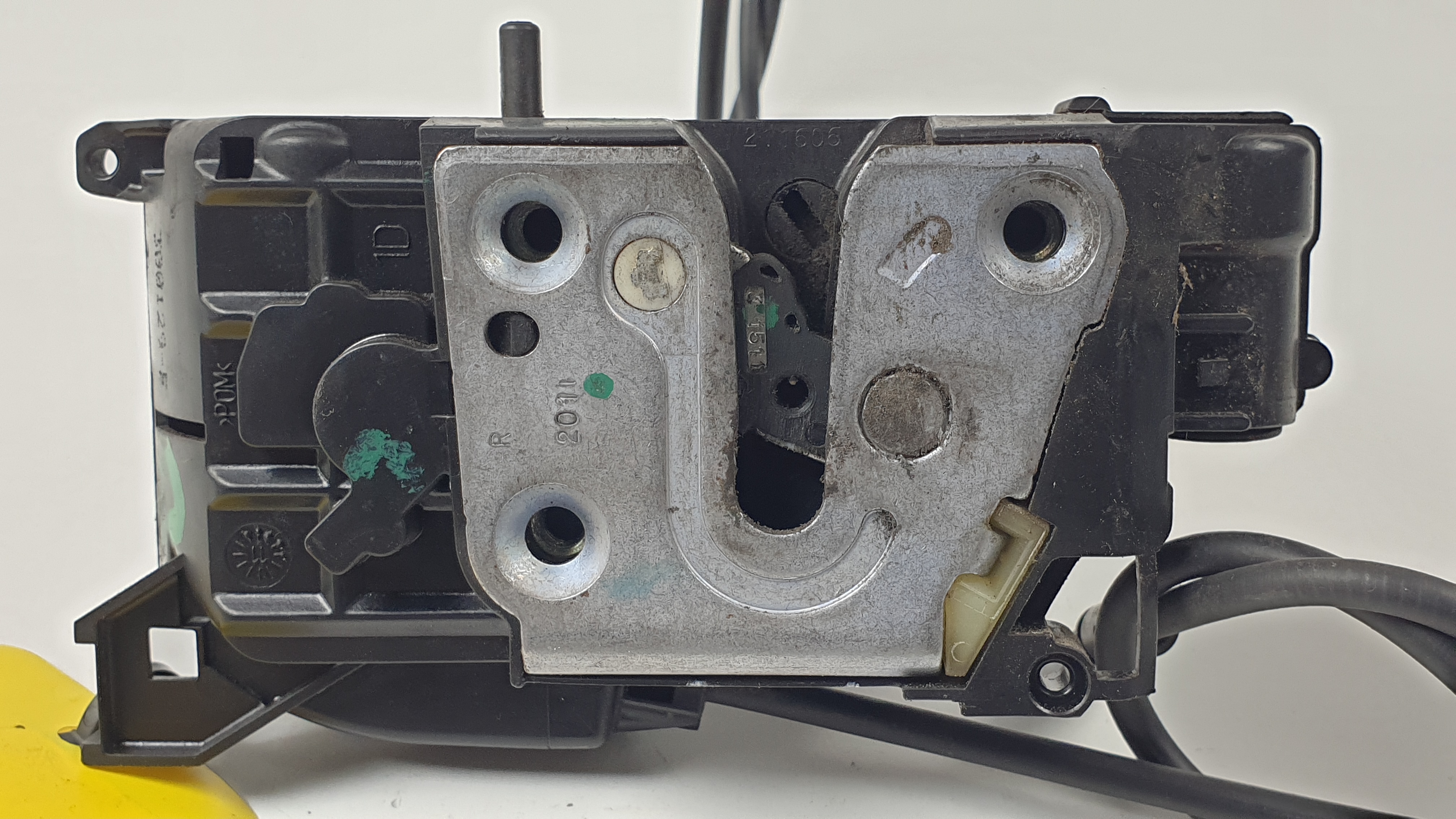 #1395817 CERRADURA PUERTA TRASERA DERECHA