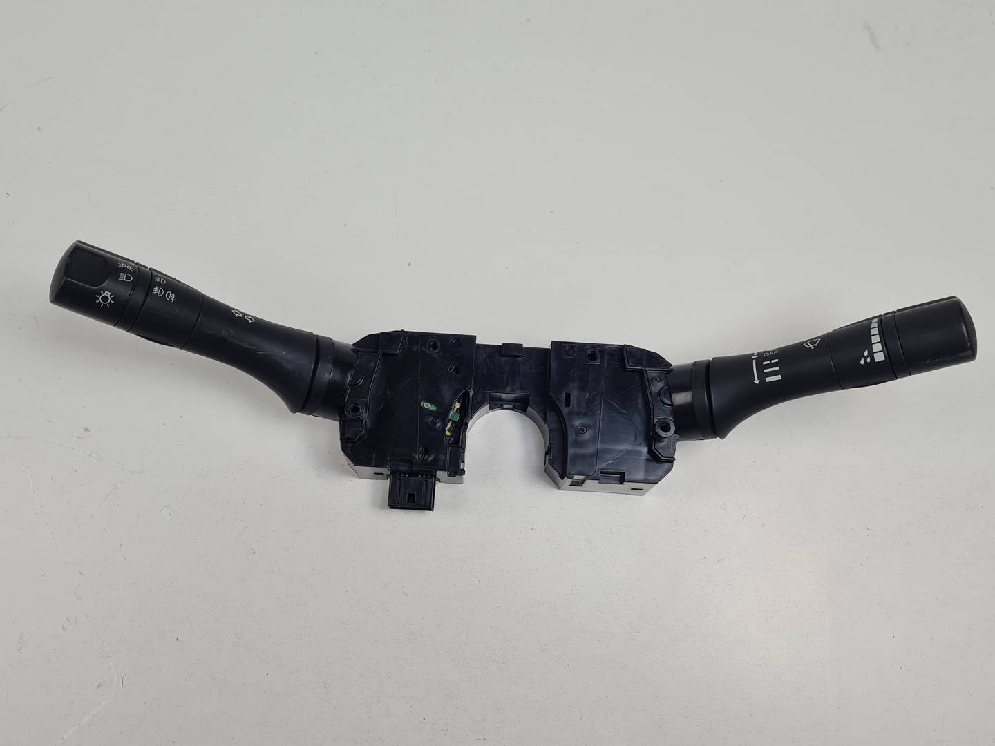 #3431547 MANDO LUCES