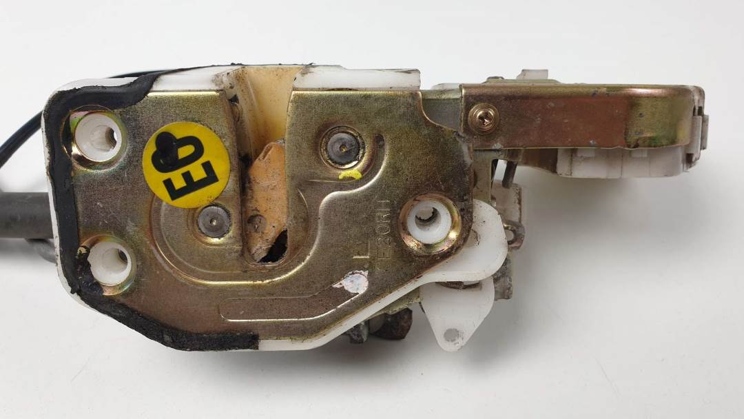 #1448063 CERRADURA PUERTA DELANTERA IZQUIERDA