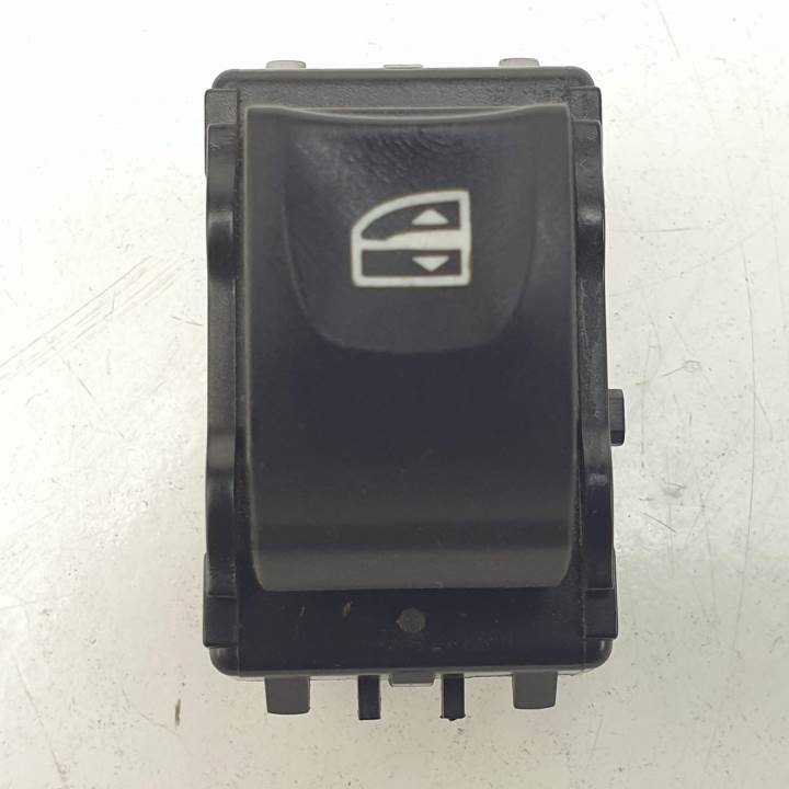 MANDO ELEVALUNAS DELANTERO DERECHO - RENAULT - #1541659