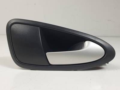 #3220995 MANETA INTERIOR DELANTERA DERECHA