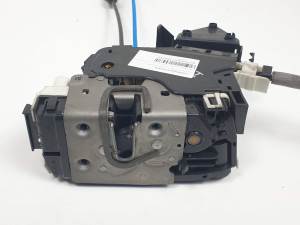 CERRADURA PUERTA TRASERA IZQUIERDA - MERCEDES - #1366298