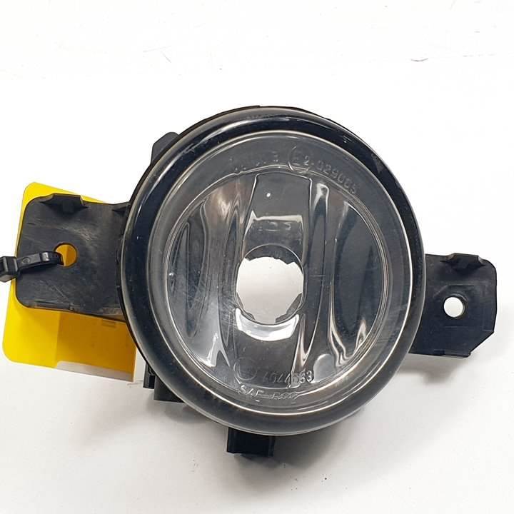 #1249582 FARO ANTINIEBLA IZQUIERDO