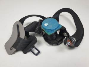 CINTURON SEGURIDAD TRASERO IZQUIERDO - SSANGYONG - #673743