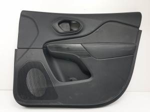 GUARNECIDO PUERTA DELANTERA DERECHA - JEEP - #826971