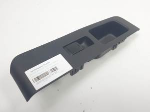 MANDO ELEVALUNAS DELANTERO DERECHO - NISSAN - #757327