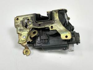 CERRADURA PUERTA DELANTERA DERECHA - RENAULT - #313826