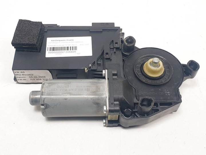 #1205896 MOTOR ELEVALUNAS DELANTERO DERECHO
