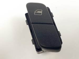 MANDO ELEVALUNAS DELANTERO DERECHO - VOLKSWAGEN - #1382721